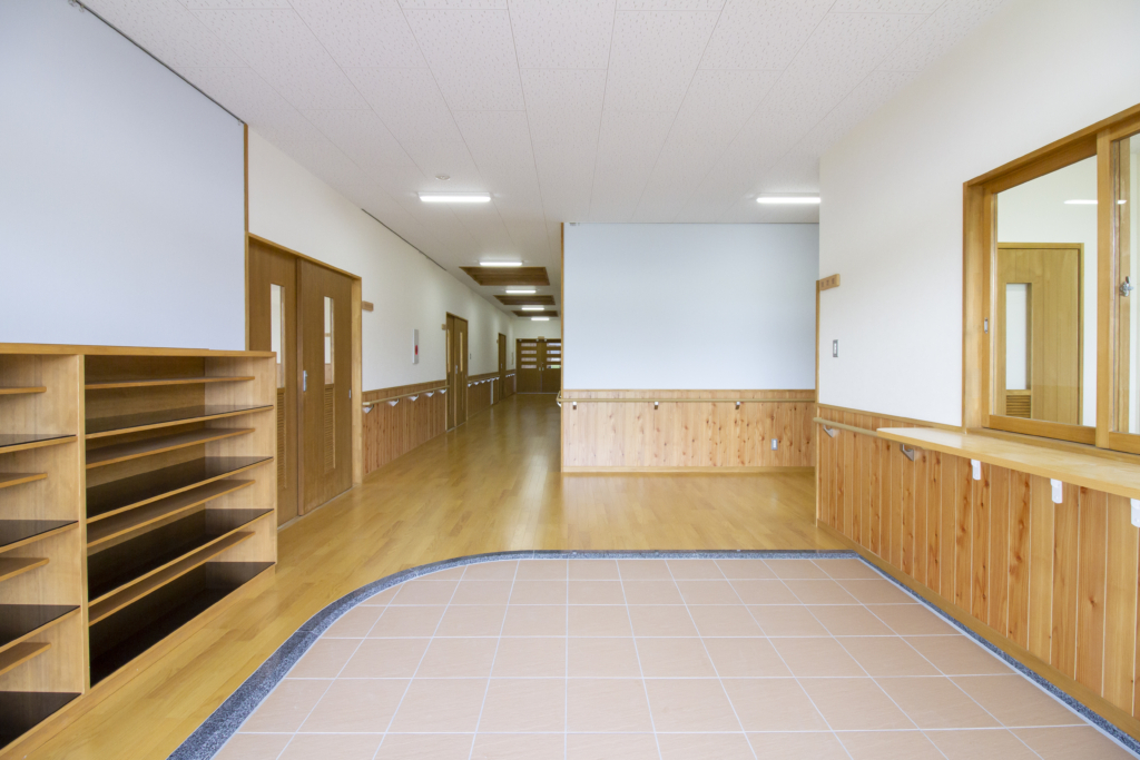 鳥取市河原町国英地区活性化施設新築（建築）工事