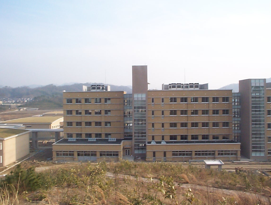 鳥取環境大学新築工事(専門教育棟、建築)